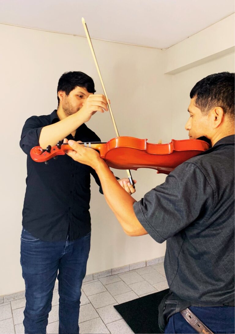 clases-de-violin-adultos-mayores